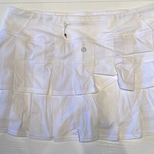 Lululemon white Pace Setter Skirt NWT 6